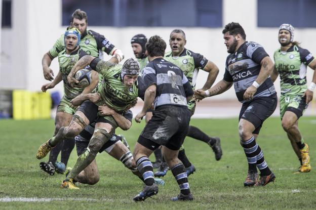 El Bathco sufre para derrotar al CRAT y sigue segundo