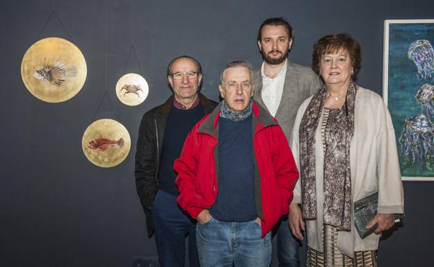 El arte descubre historias de refugiados y el mundo marino