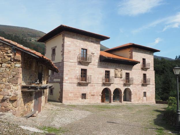 La Venta de Carmona se acerca a su apertura