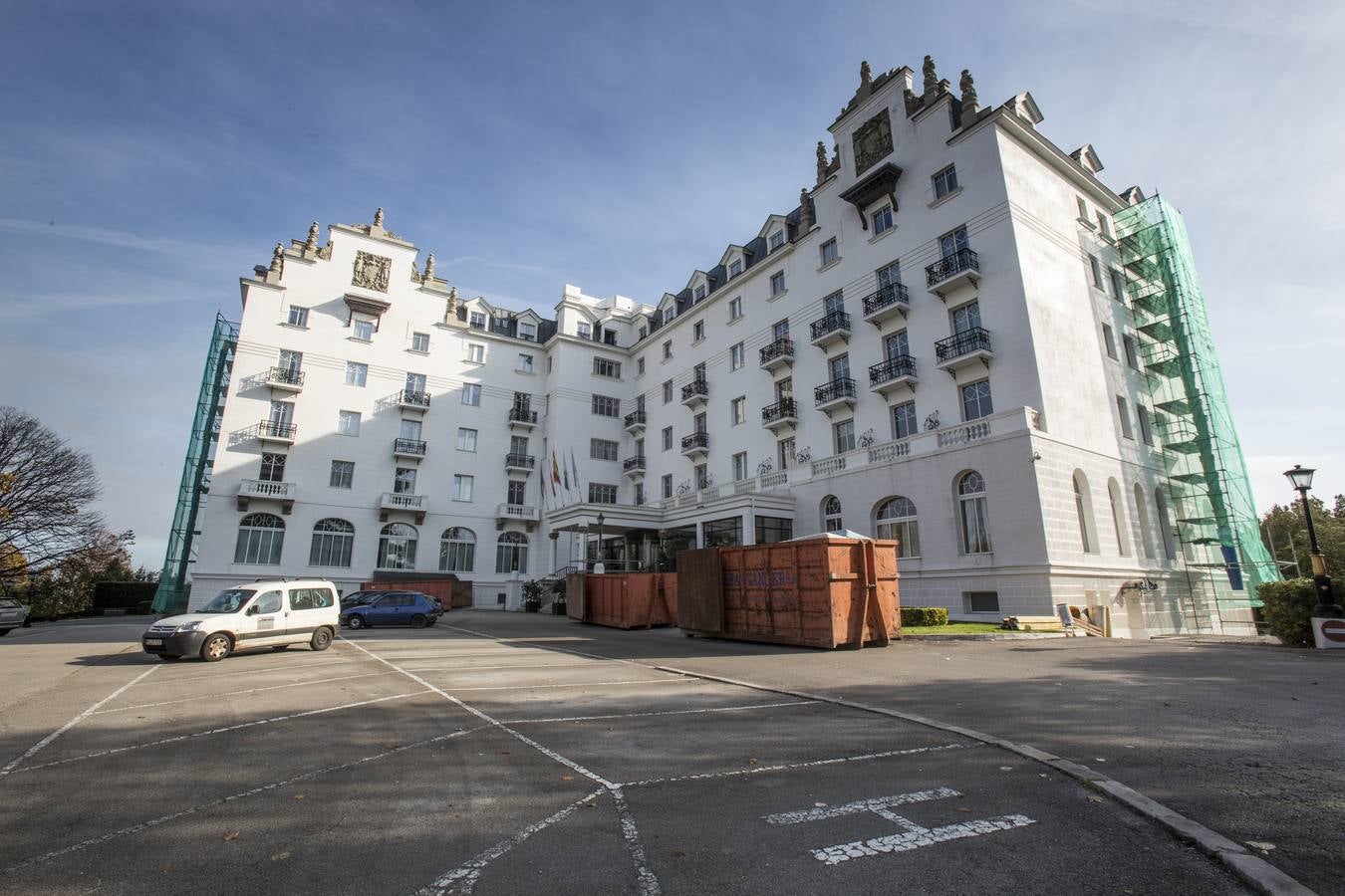 El Hotel Real cierra para abordar la reforma interior