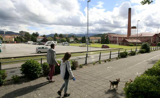 Torrelavega equipará tres parques con aparatos de gimnasia en la 'ruta del colesterol'