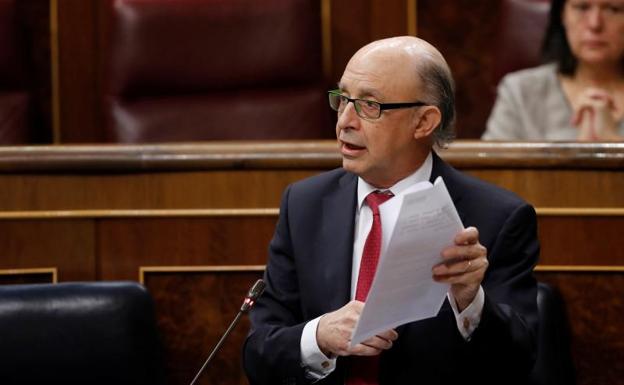 Montoro quiere que los Presupuestos de 2018 incluyan parte de la nueva financiación autonómica