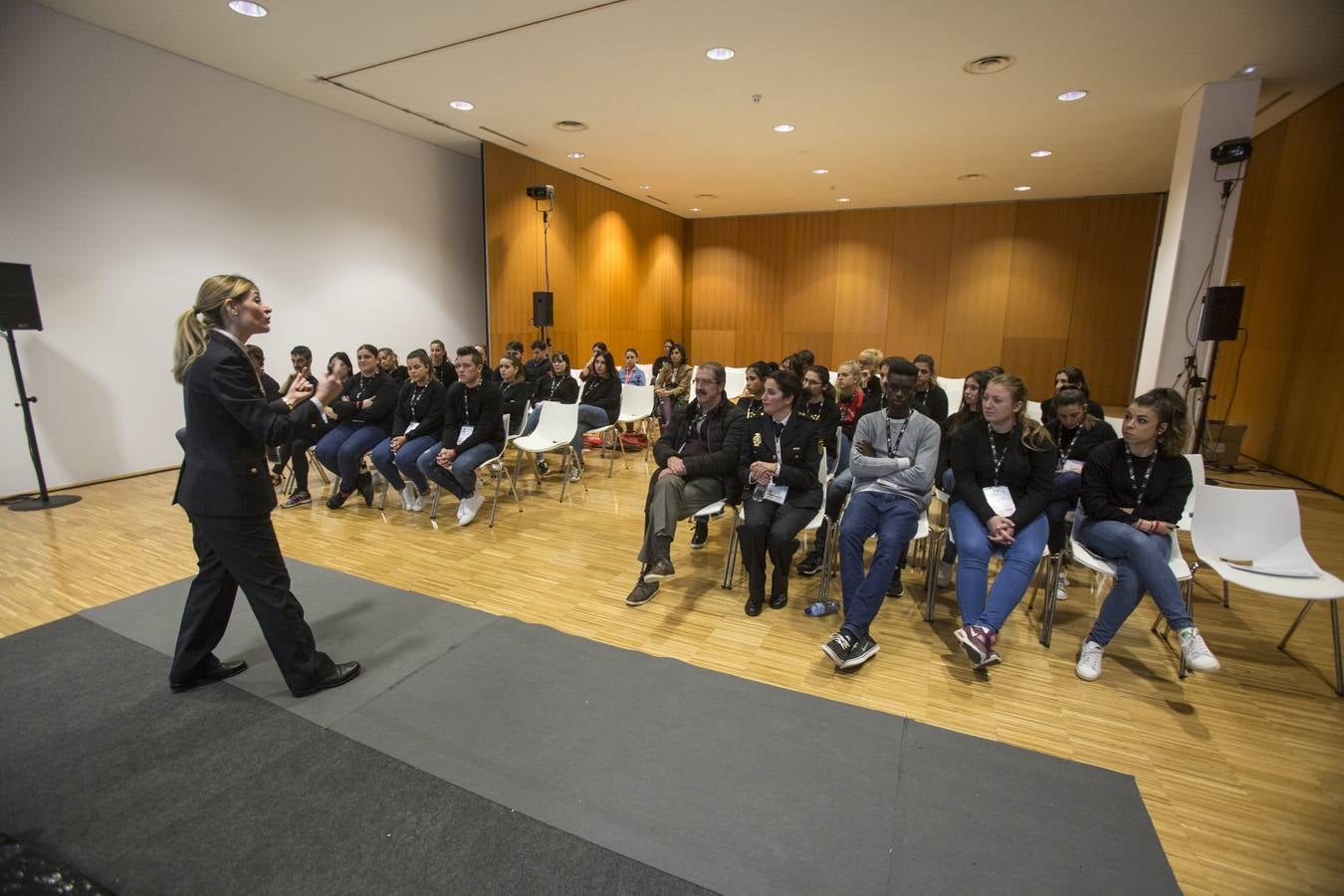 1.000 escolares visitan en Santander CyberCamp