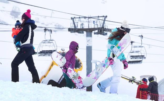 Alto Campoo arranca la semana del puente con la mitad de sus pistas abiertas