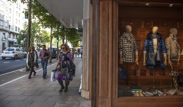 El pequeño comercio acaba un año «malo» y se enfrenta «preocupado» a 2018