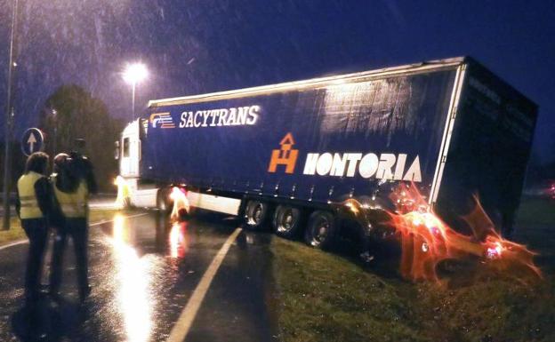 Mueren 22 personas en las carreteras durante el puente de la Constitución y la Inmaculada