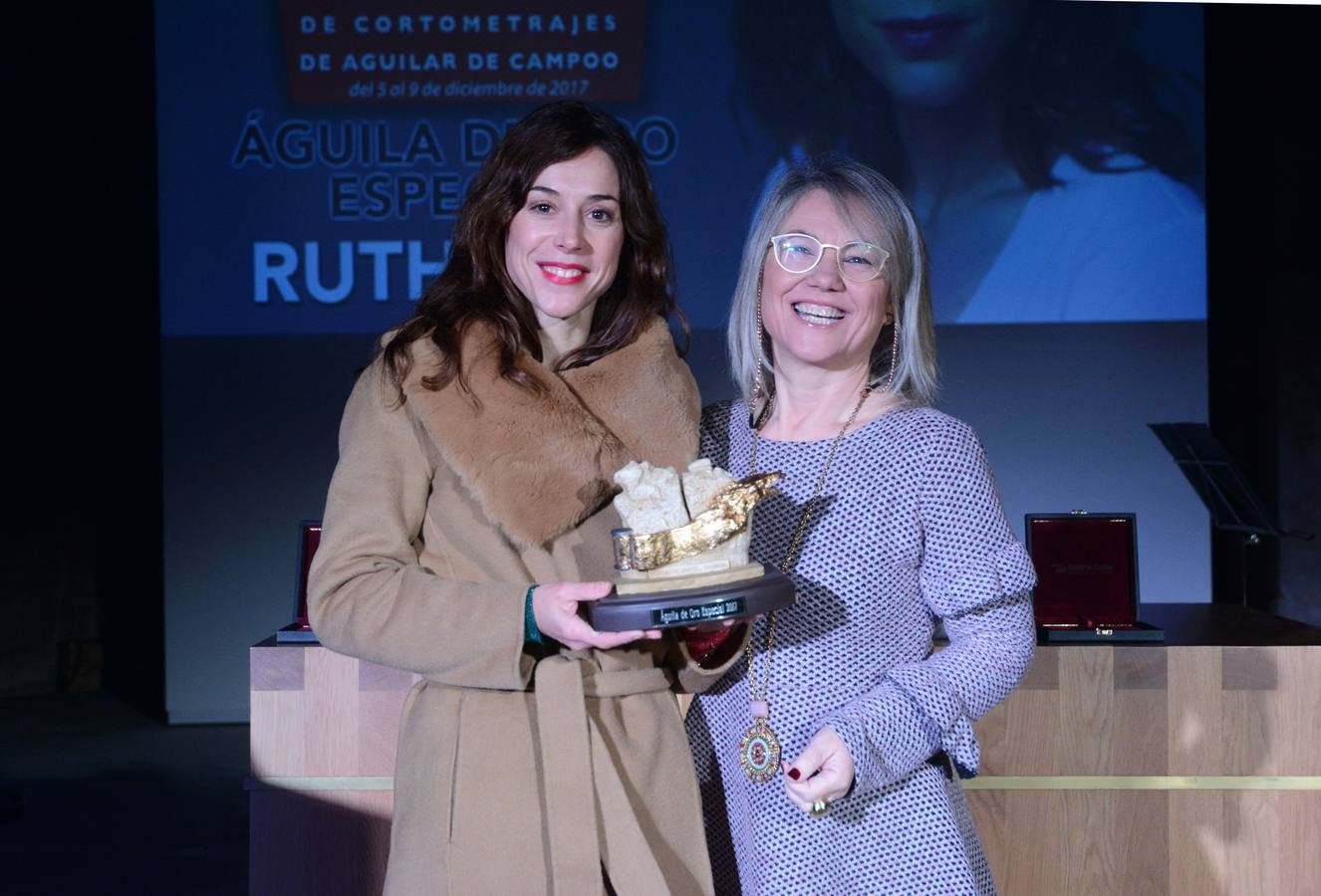 La actriz Ruth Díaz recibe el Águila de Oro Especial del Festival de Aguilar