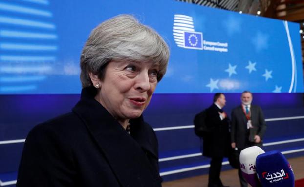 La UE da el visto y aprueba el inicio de la segunda fase de negociaciones del &#039;Brexit&#039;