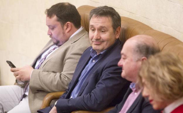 PRC y PSOE aprueban el Presupuesto con el apoyo de Carrancio