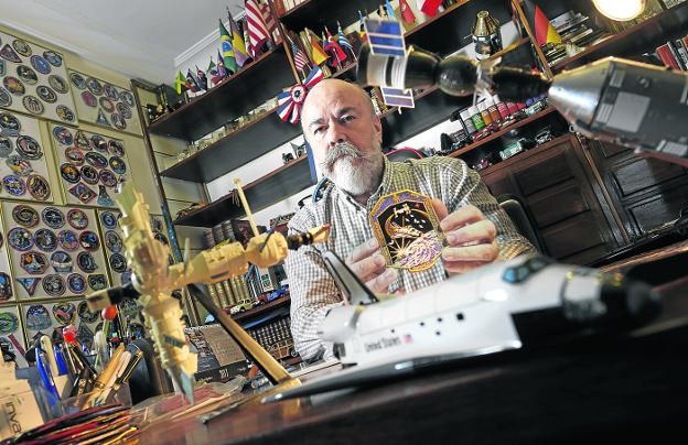 Un médico de otra órbita