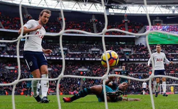 Harry Kane supera a Messi como máximo goleador del año