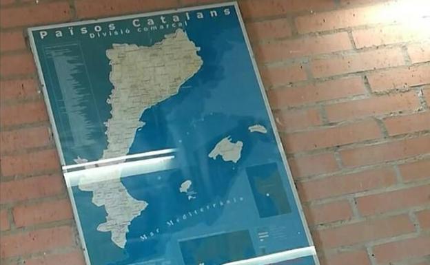 Un instituto de Castellón cuelga un mapa que incluye a la Comunidad en los 'Països Catalans'