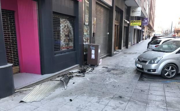 Dos trasladados a Valdecilla tras el incendio de un piso en Isaac Peral