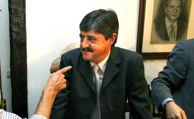 Muere Emilio Casal, cantante y exconcejal de Cabezón de la Sal