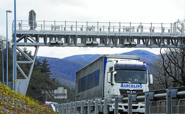 El primer peaje para camiones empieza a cobrarse en Guipúzcoa