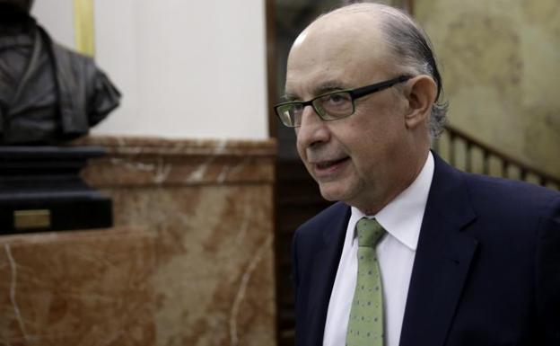 Hacienda aprieta a los ministerios y refuerza su control al alcanzar el 50% del gasto presupuestado