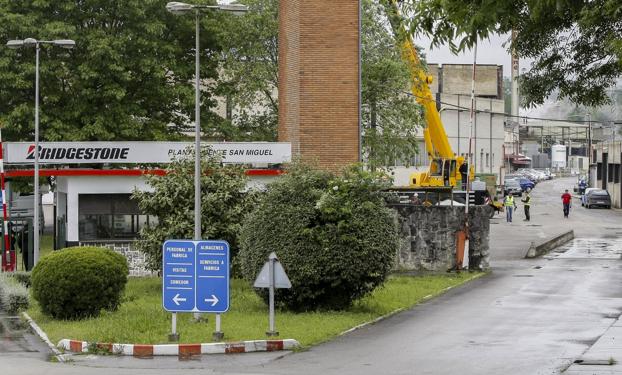 Convocados siete días de paro en Bridgestone para reclamar un convenio colectivo general