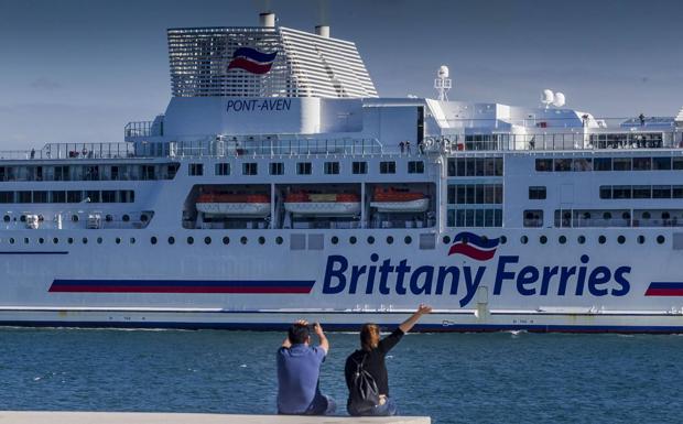 El Gobierno vasco confía en atraer a los turistas que vengan a Santander en el ferry de Irlanda