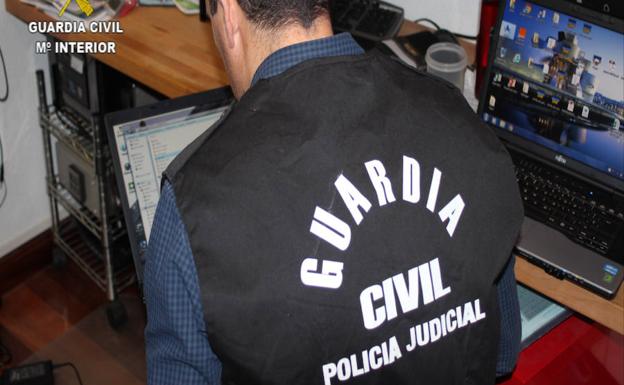 Detenidas 19 personas por tenencia o distribución de pornografía infantil por WhatsApp