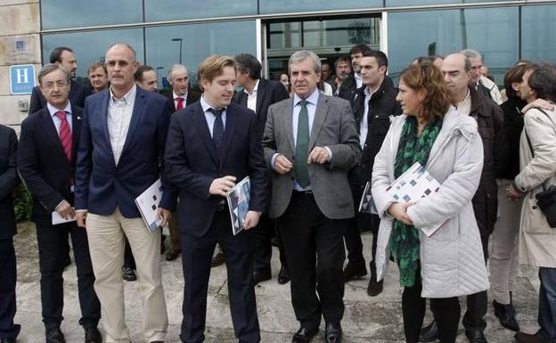 El Gobierno de Cantabria acelera el pago de los 15,2 millones del fondo de ayuda municipal