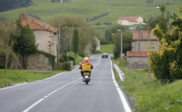 Torrelavega estudia construir un vial directo al futuro Centro Logístico de La Hilera