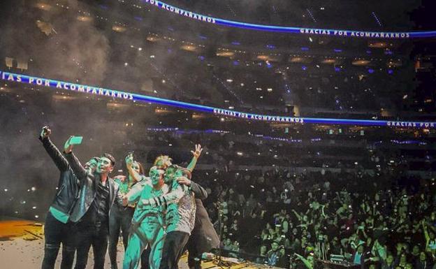 Raúl Alegría asombra a 21.000 espectadores en el teatro Arena Ciudad de México