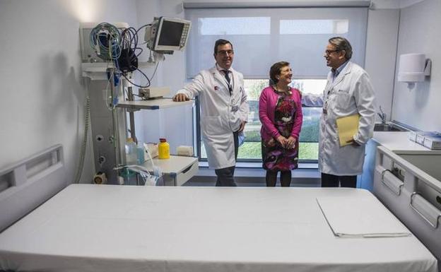 Valdecilla inaugura la unidad de cuidados intermedios con camas «insuficientes»