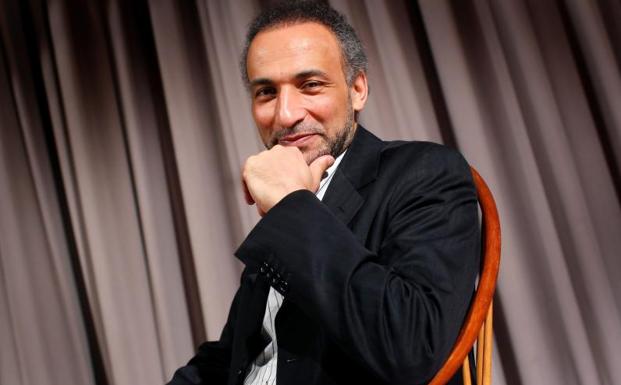 Detenido en París por violación el pensador islamista Tariq Ramadan