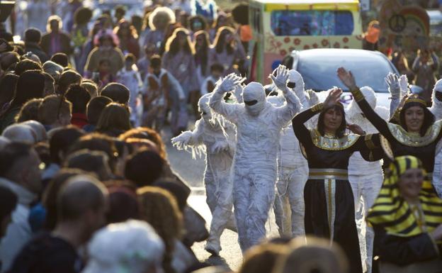 1.300 personas de una veintena de comparsas protagonizarán el Carnaval de Santander