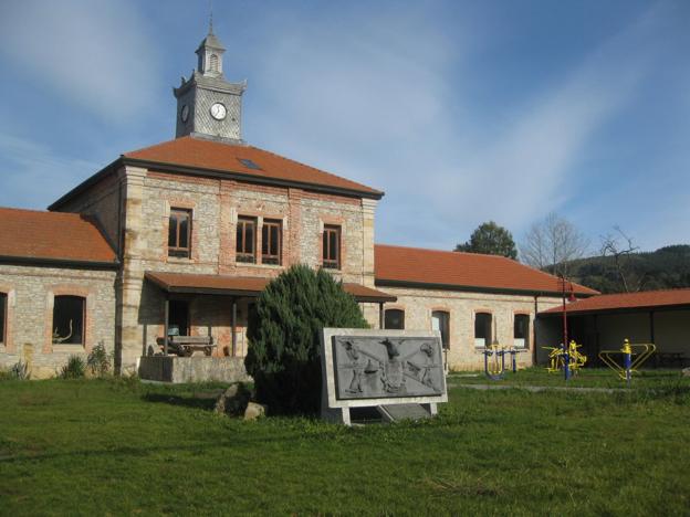 Valle de Villaverde estrena su fiesta de Carnaval