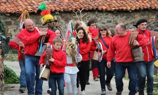 Piasca celebrará mañana la fiesta del Carnaval