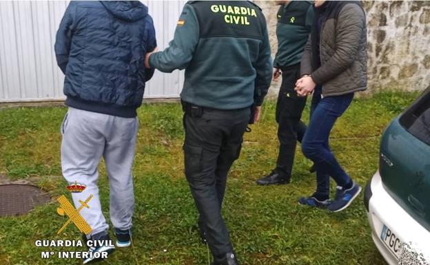 Detenidos dos hombres moldavos por robos en empresas y viviendas de Cantabria