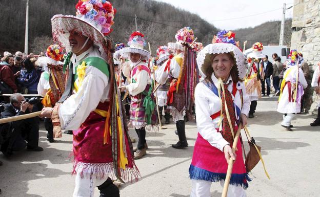 El Valle de Polaciones se prepara para recibir el sábado a los zamarrones