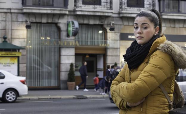 «Me puso la pistola en la nuca. Como no me des más dinero te pego un tiro. Y apretó el gatillo. Sonó 'clic-clic'»