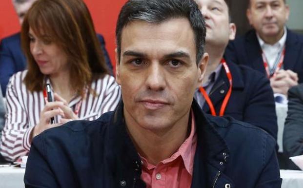 Sánchez confía en que la «pugna de las derechas» le allane el camino en 2019