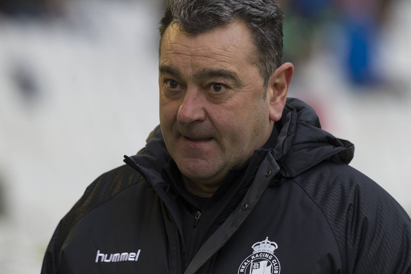 El Racing se impone al Izarra por la mínima