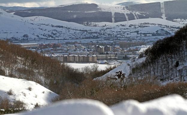 La comarca campurriana pierde 1.943 habitantes en una década