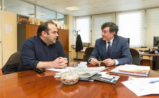 Camaleño presenta una propuesta a Cultura para crear un museo sobre el hombre y la montaña