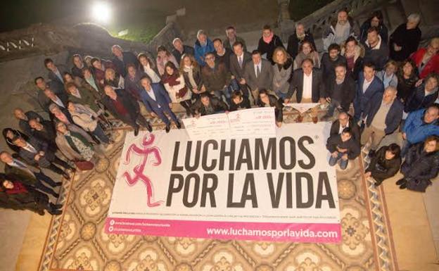 Los Corrales quiere hacer el mayor lazo humano contra el cáncer y entrar en el libro Guinness de los récords