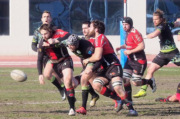 El Bathco amarra la segunda plaza