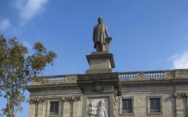 Comillas sale en defensa del marqués y pide a Barcelona que deje su estatua