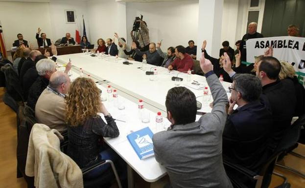 El Pleno aprueba la salida del Consorcio tras la «chapuza» del proyecto de piscina olímpica