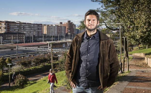 Alberto Gavín renuncia a liderar Podemos Cantabria