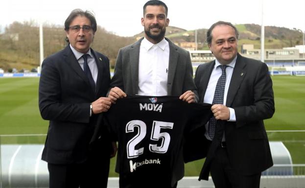 Moyá: «La portería de la Real no es una portería cualquiera, es de equipo grande»
