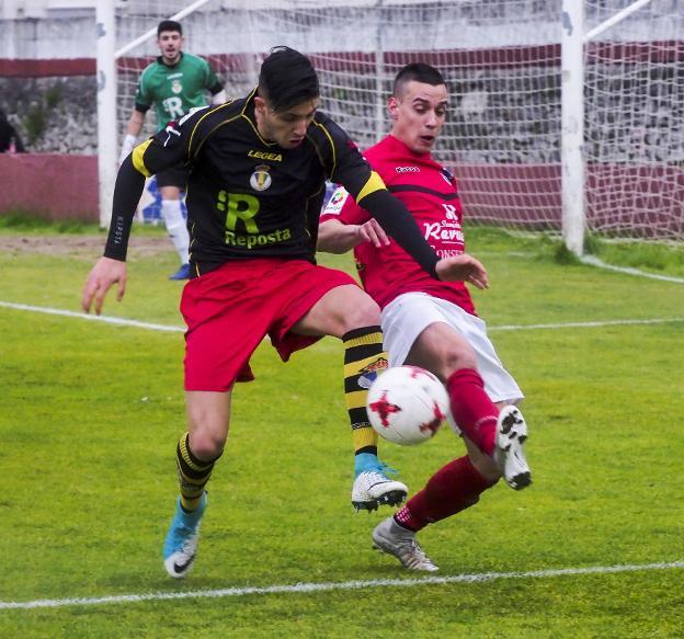 El Laredo sigue al frente