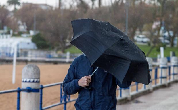 La borrasca 'Félix' pone a Cantabria en alerta naranja por viento