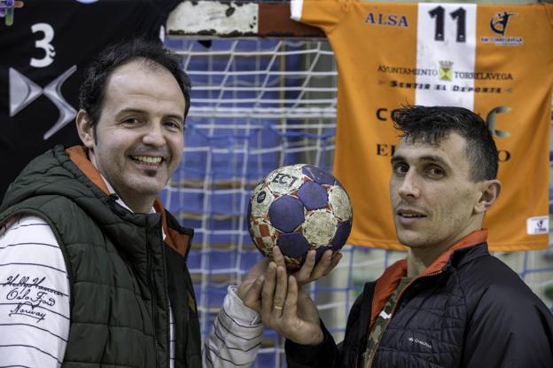 Dos capitanes frente a frente