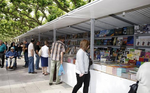 Torrelavega recupera la Feria del Libro tras casi una decáda sin celebrarla
