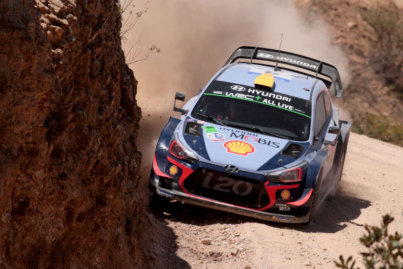 Loeb arrebata el liderazgo a Dani Sordo en México