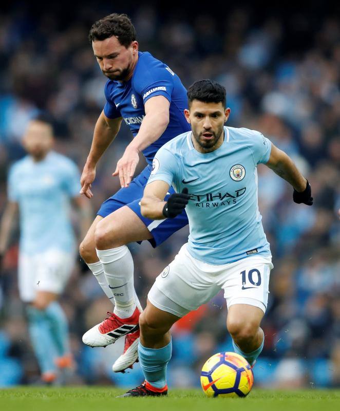 Agüero estará dos semanas de baja por una lesión de rodilla